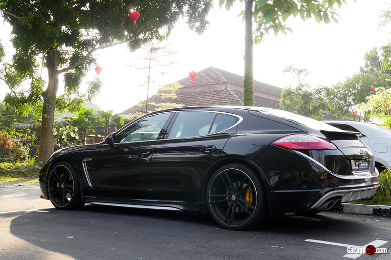 Illustration for article titled Cars & Coffee (Kopi) Singapore